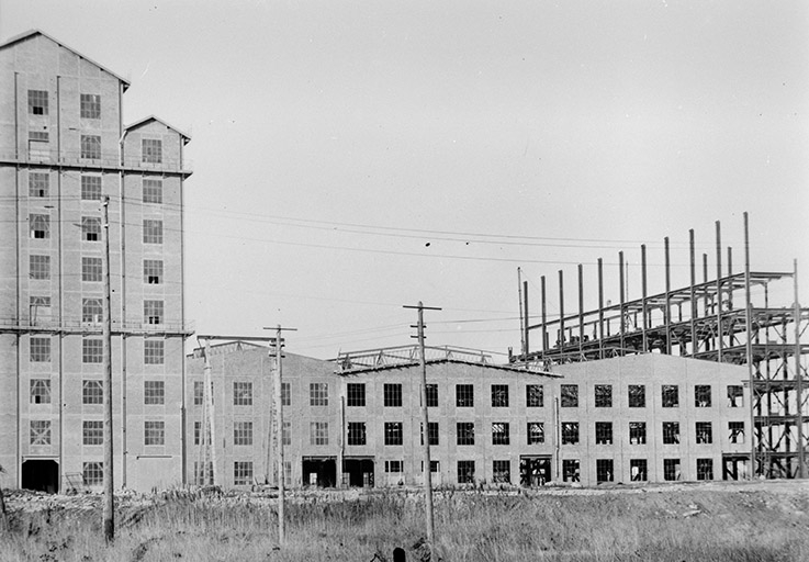 Soudière en construction, en 1930.