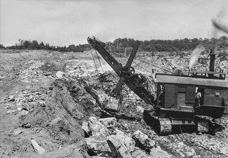Excavatrice à vapeur Bucyrus, vers 1930.