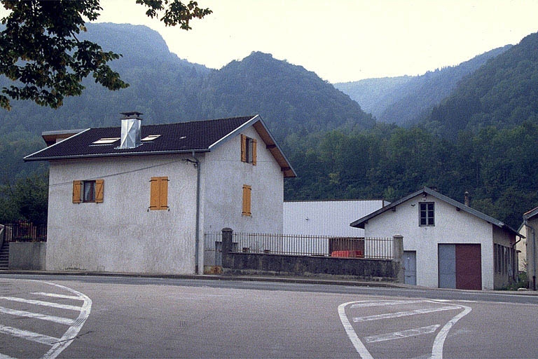 Entrée de l'usine.