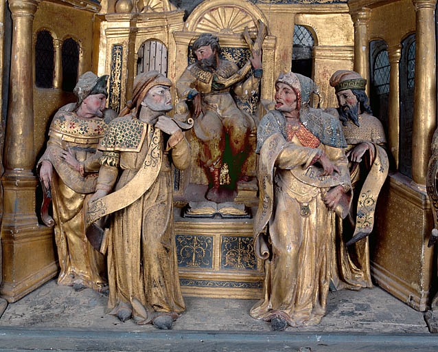 Haut-relief en bas au centre, Jessé entouré de quatre prophètes.