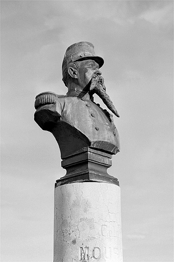 Tombeau du colonel Mourget