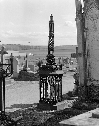 Tombeau