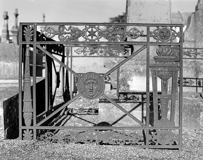 Tombeau du maître de forges Joseph Roland