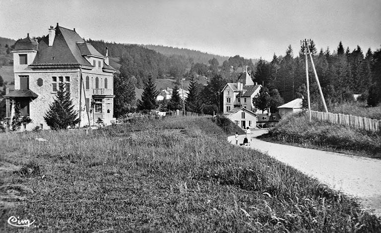 Morbier (Jura) - Les Châteaux.