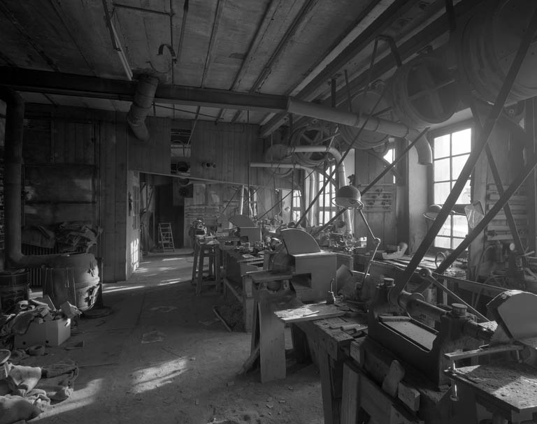 Intérieur de l'atelier d'ébauchage, depuis l'entrée.