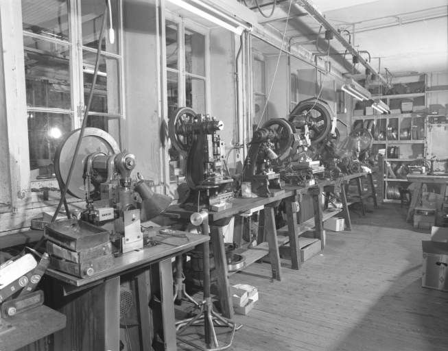 Presses.