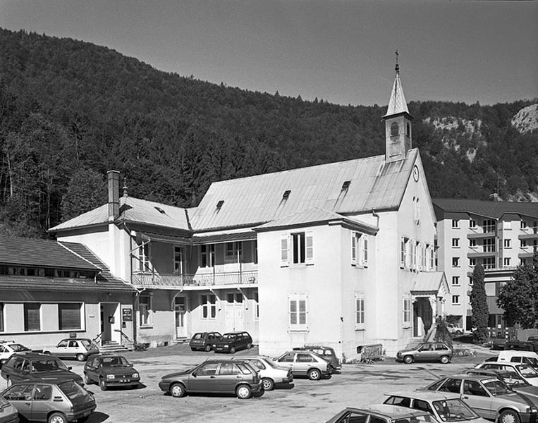 Façades antérieure et latérale gauche.