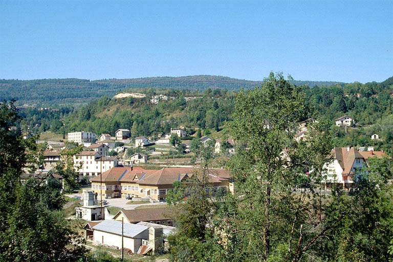 Vue d'ensemble depuis le sud-est.