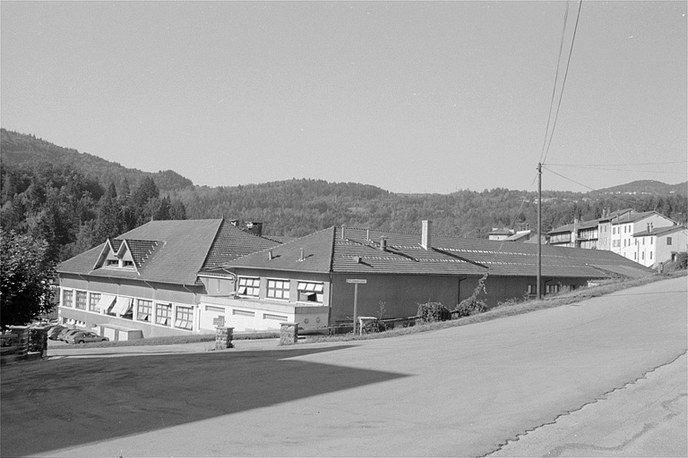 Nouvelle usine, vue depuis le nord-est.