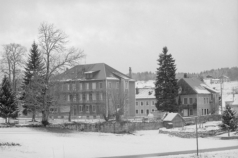 Usine de taille de pierre pour la joaillerie et l'industrie dite la Grande Fabrique