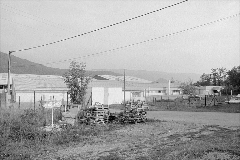 Nouvelle usine.