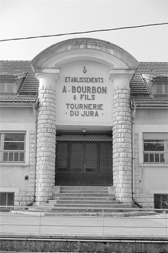 Porte principale.