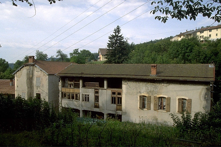 Ancienne tournerie, atelier de fabrication et logement.