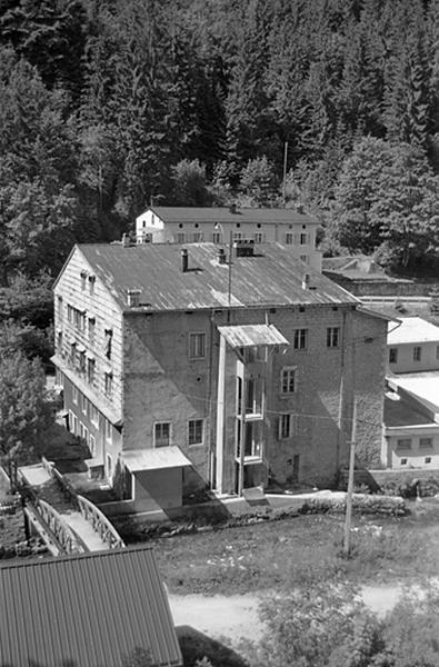 Bâtiment 21 rue Emile Zola : vue plongeante sur l'élévation postérieure.