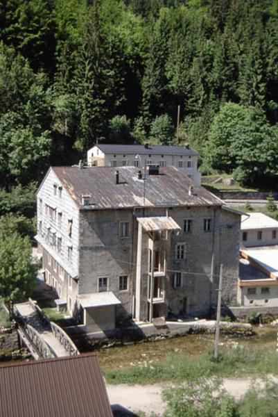 Bâtiment 21 rue Emile Zola : vue plongeante sur l'élévation postérieure.