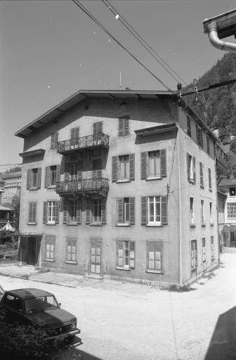 Logement patronal et anciens bureaux (1892) : façade antérieure.