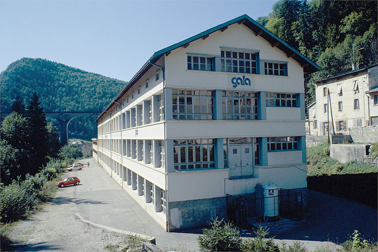 Façades postérieure et latérale gauche.