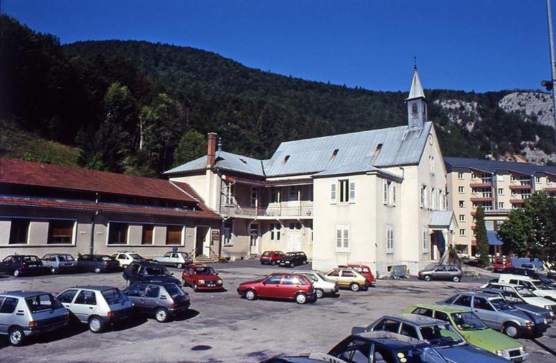 Façades antérieure et latérale gauche.