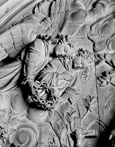 Relief : sainte Marguerite-Marie Alacoque et le Sacré-Coeur