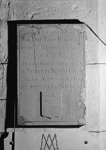 Plaque commémorative de la chapelle Notre-Dame de Gray