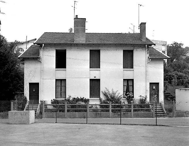 Maison de type II (9, cité Rhodiacéta).