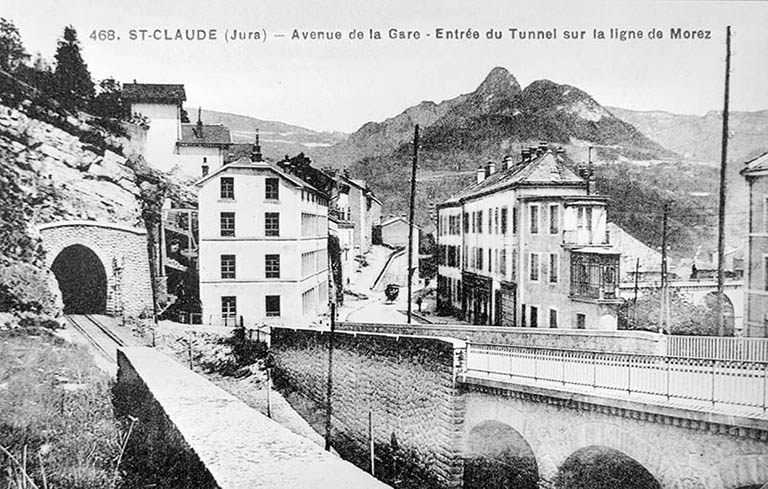 St-Claude (Jura) - Avenue de la Gare. Entrée du tunnel sur la ligne de Morez.