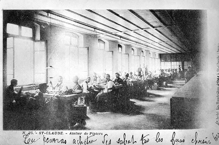 St-Claude.- Atelier de Pipiers [les râpeurs].