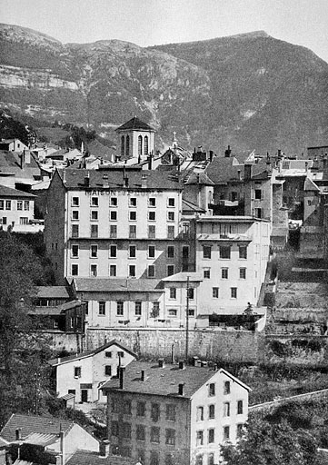 La Fraternelle, Maison du peuple (1910). Vue prise du pont central, début des années 1920.