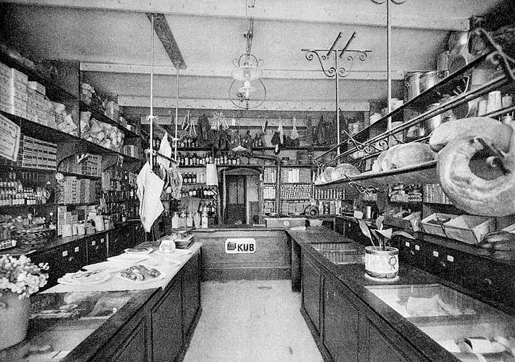 La Fraternelle, Société coopérative d'alimentation - Magasin de vente, 12 rue de la Poyat, début des années 1920.