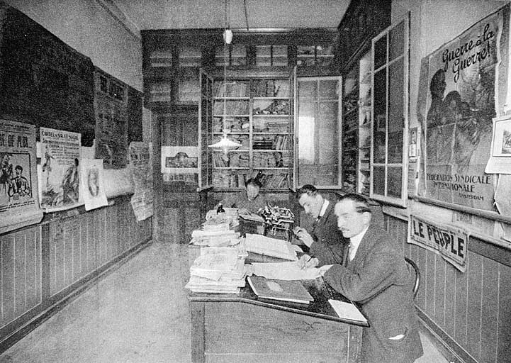 La Maison du peuple, Organisations syndicales - Le Bureau de la Bourse du travail, début des années 1920.