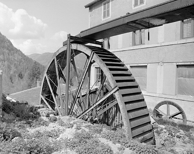 Roue hydraulique.