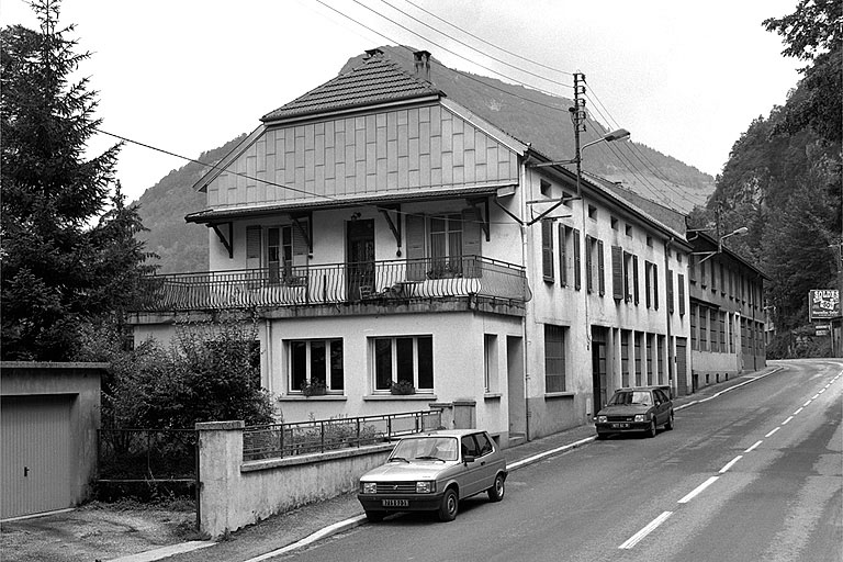 Vue d'ensemble depuis le sud-ouest.
