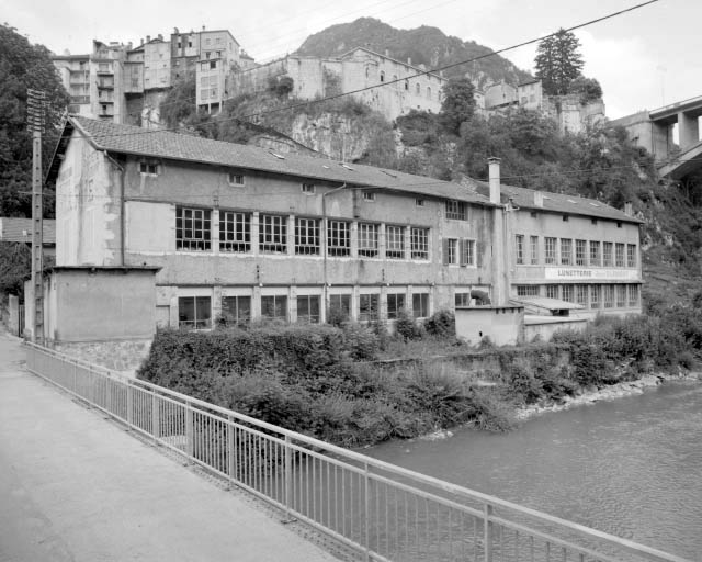 Usine de la coopérative La Pipe puis usine de lunetterie Jean Clément, Saint-Claude (23 rue Saint-Oyend).