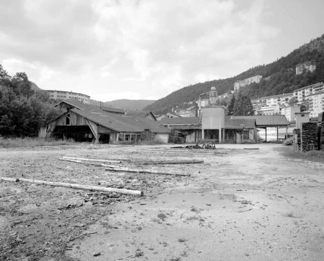 Ateliers de fabrication (scierie et ancienne diamanterie).