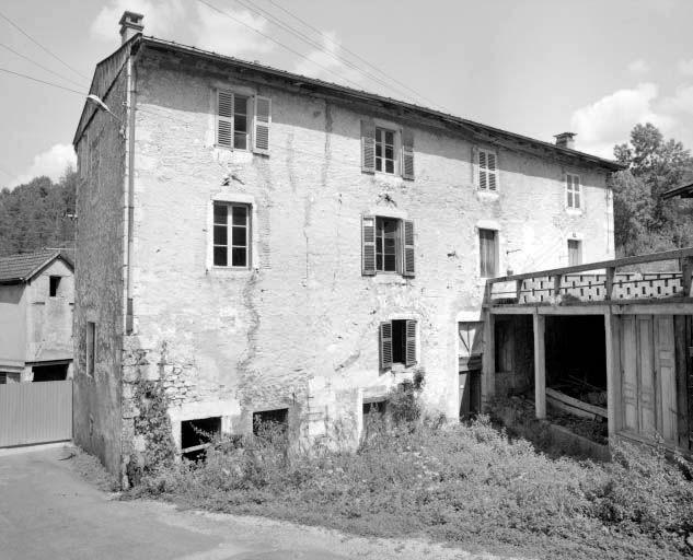 Bâtiment d'eau et atelier de fabrication (ancien moulin).