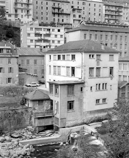 Bureau Dalloz : façades postérieure et latérale gauche.