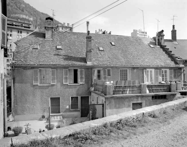 Logement d'ouvriers Dalloz : façade postérieure.