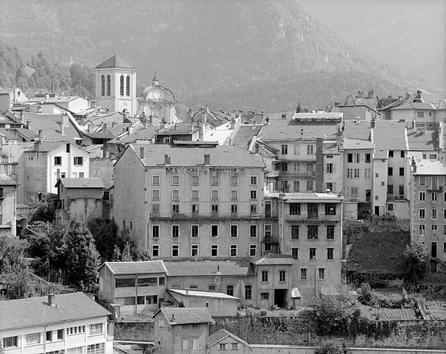 Façades sur la Bienne.