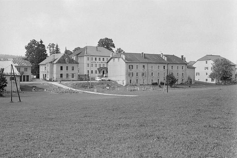 Vue d'ensemble depuis le nord-est.