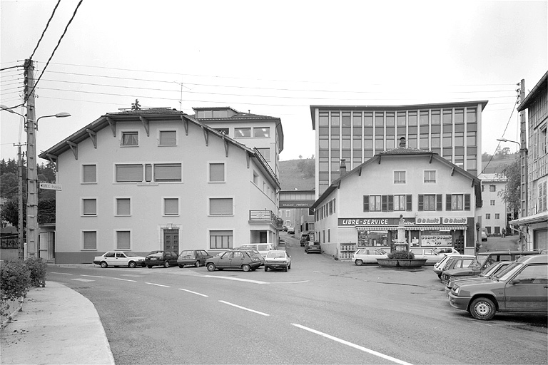 Place Dalloz, logement patronal.