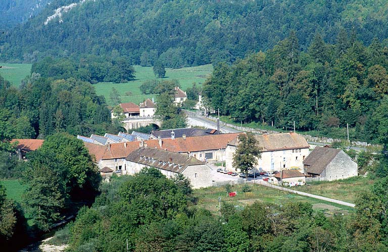 Vue d'ensemble du site depuis le sud-ouest.