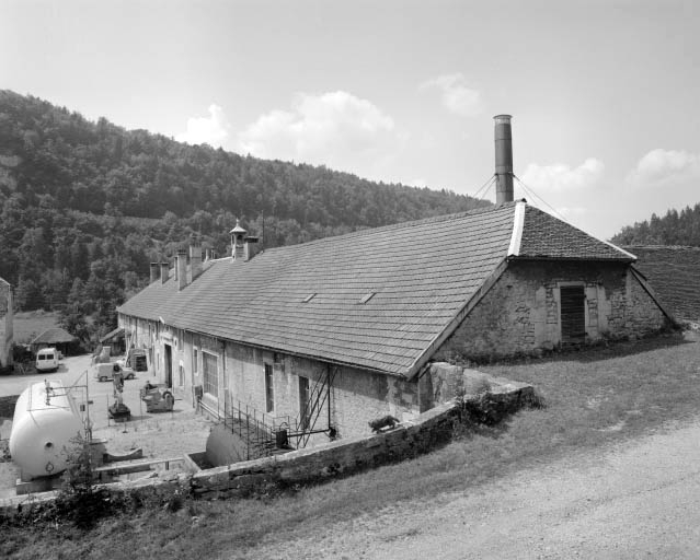 Aile sud, vue de trois quarts droit.