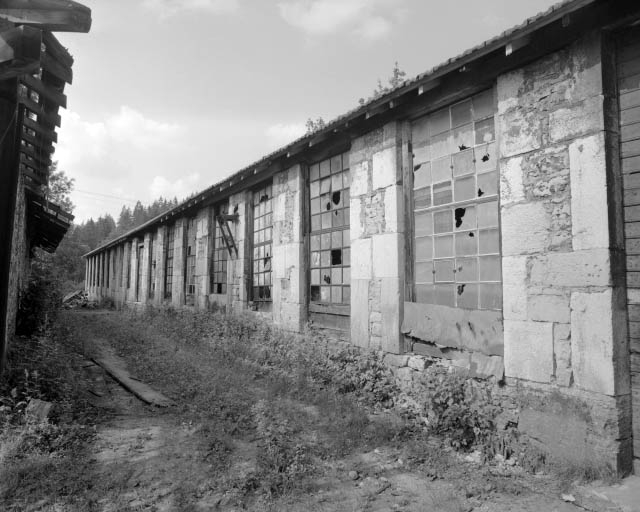 Façade antérieure de la clouterie.