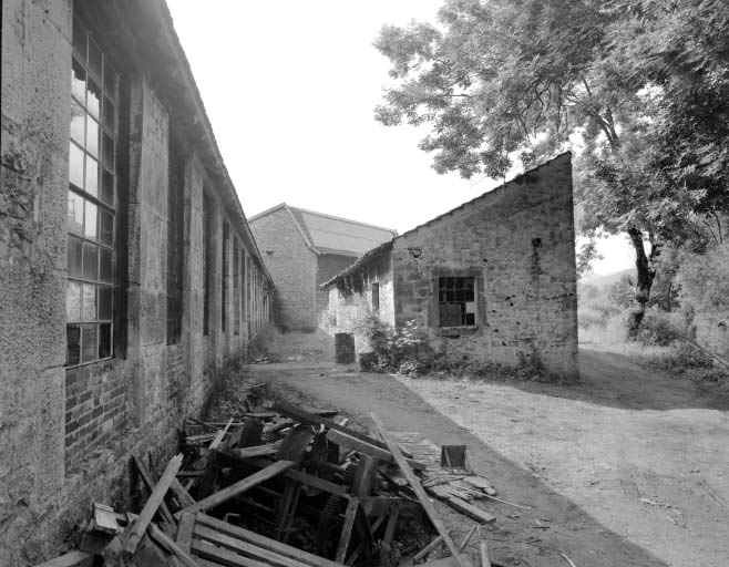 Clouterie et ancien atelier de polissage.