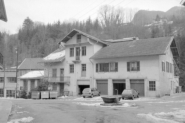 Minoterie et logements.