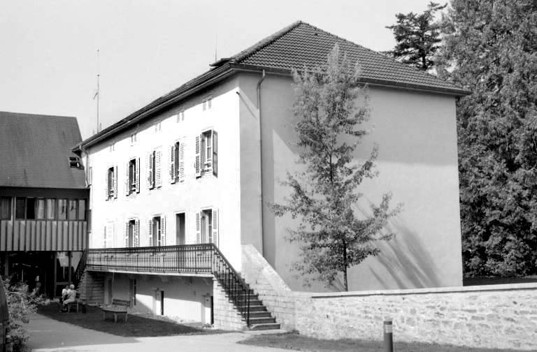 Logement patronal.