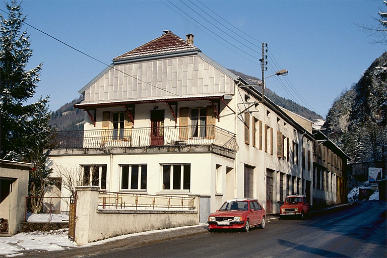 Vue d'ensemble depuis le sud-ouest.