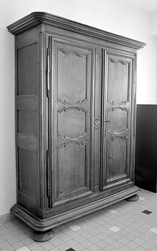 7e armoire