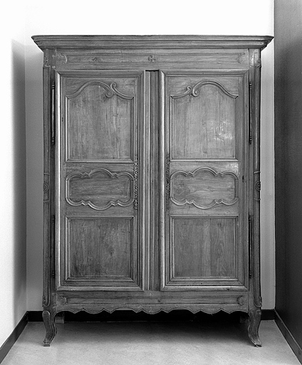 17e armoire