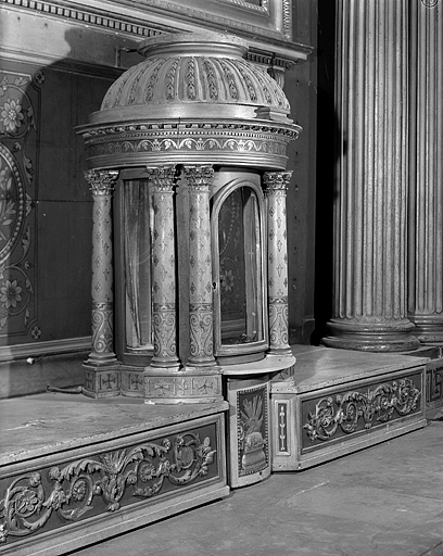 Retable, tabernacle de la chapelle Notre-Dame de Gray